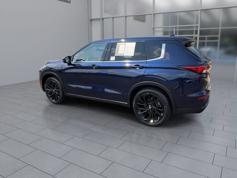Used 2022 Mitsubishi Outlander SE AWD/4WD image 6