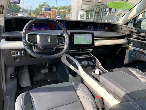 Used 2024 Lincoln Nautilus Premier w/ Equipment Group 102A AWD/4WD image 20