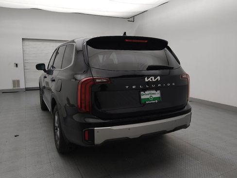 Used 2023 Kia Telluride LX image 6