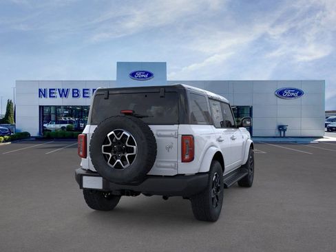 New 2025 Ford Bronco Outer Banks image 8