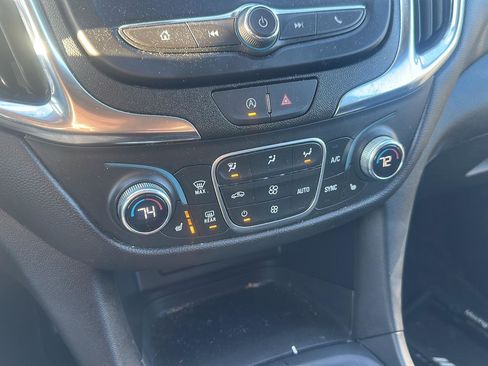 Used 2024 Chevrolet Equinox LT image 18