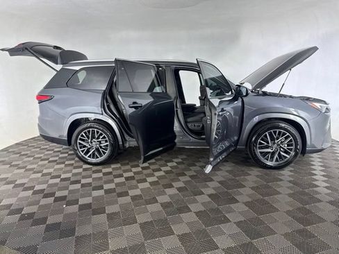 Used 2025 Lexus TX 350 AWD w/ Technology Package image 16