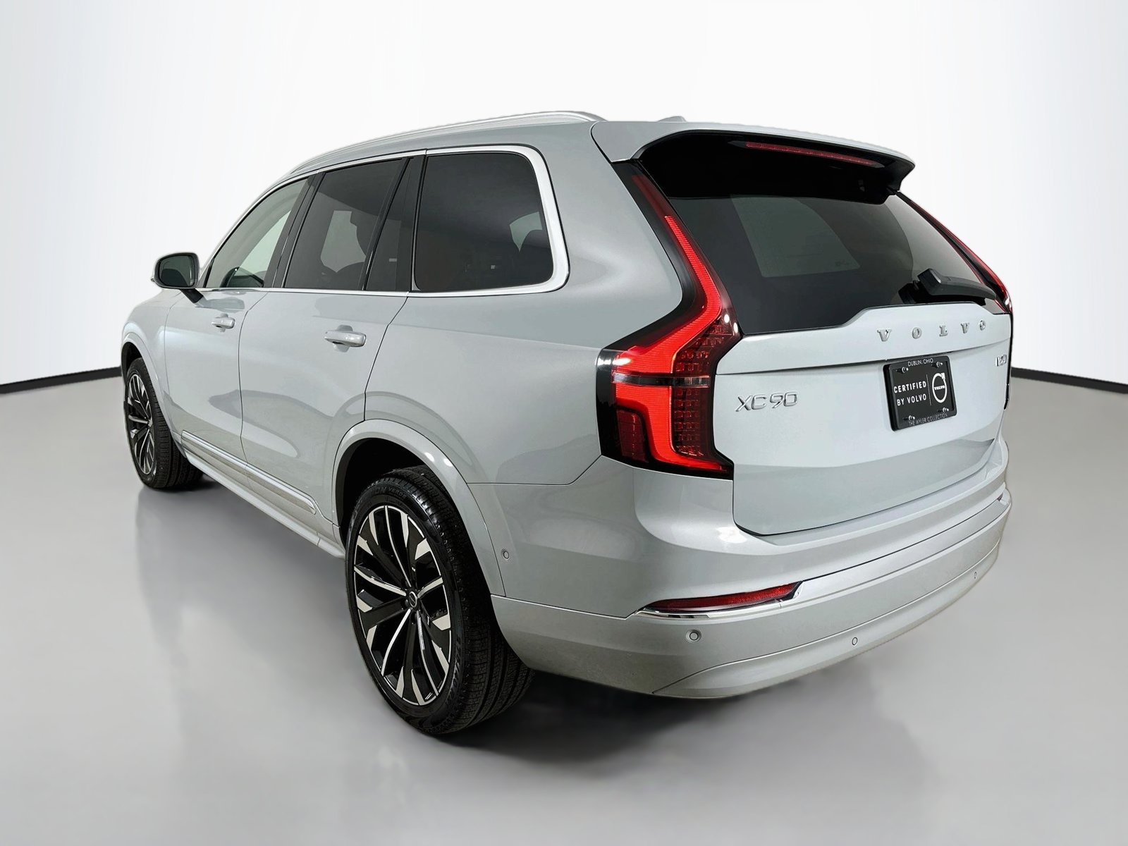 Certified 2026 Volvo XC90 B6 Ultra w/ Protection Package AWD/4WD image 7