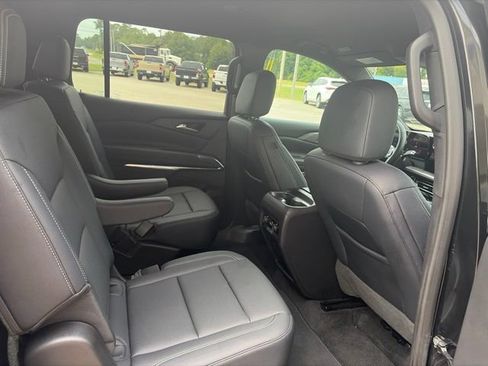 Used 2026 Chevrolet Traverse LT FWD image 18