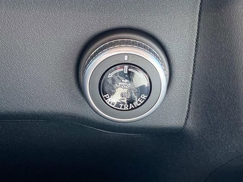 New 2026 Lincoln Navigator L Reserve AWD/4WD image 25
