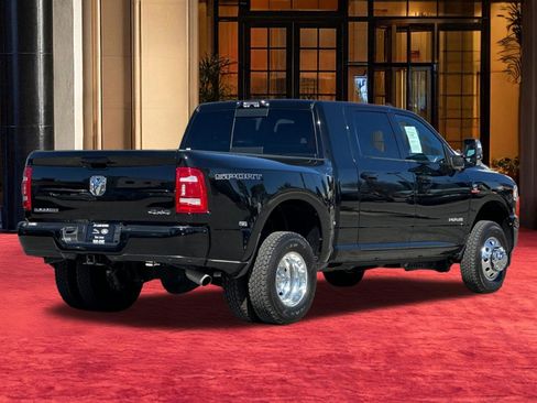 Used 2024 RAM 3500 Laramie w/ Sport Appearance Package image 10