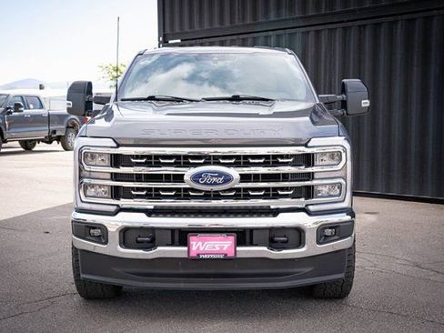 Used 2024 Ford F250 Lariat image 3
