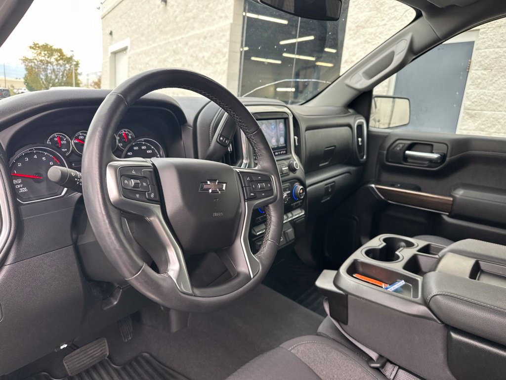 Used 2021 Chevrolet Silverado 1500 RST w/ Z71 Off-Road Package AWD/4WD image 12