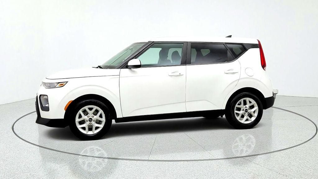 Used 2022 Kia Soul S FWD image 8