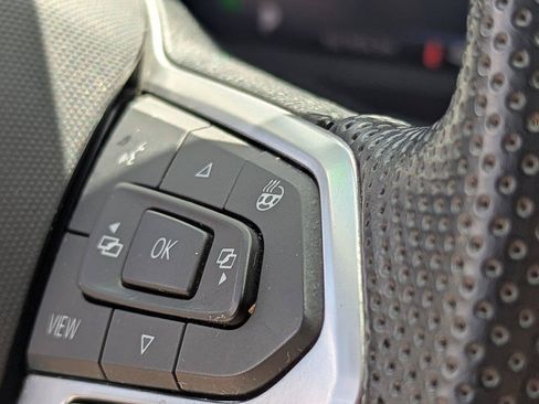 Used 2023 Volkswagen Atlas SEL R-Line AWD/4WD image 21