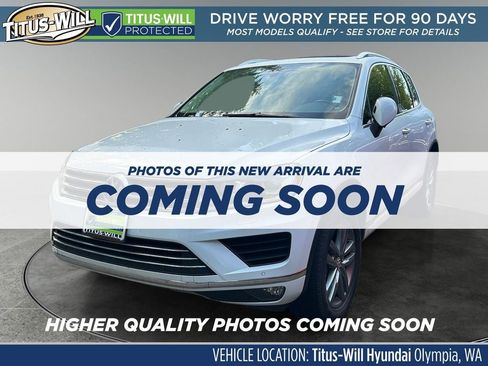 Used 2015 Volkswagen Touareg VR6 AWD/4WD image 3