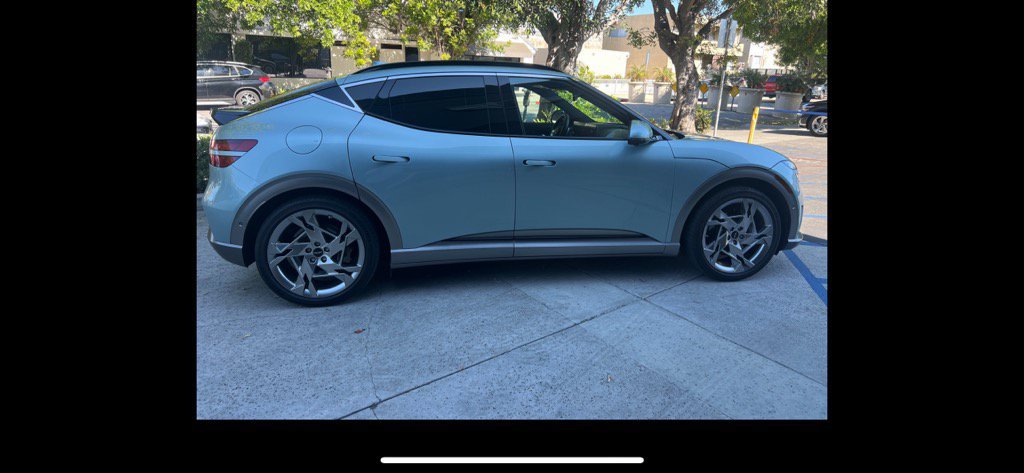 Used 2023 Genesis GV60 Performance AWD/4WD image 5