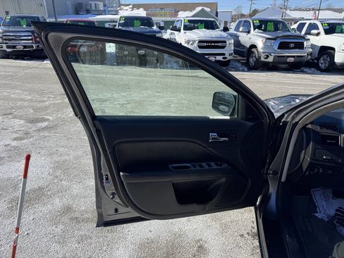 Used 2010 Ford Fusion SEL image 15