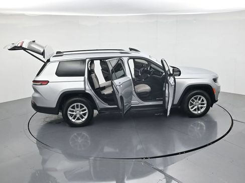 Used 2023 Jeep Grand Cherokee L Laredo w/ Luxury Tech Group I AWD/4WD image 48