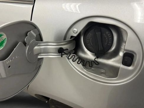 Used 2011 Buick Lucerne CX FWD image 27