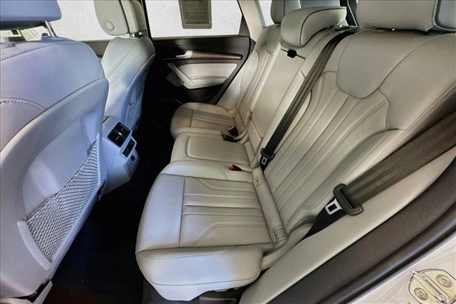Used 2025 Audi Q5 2.0T Premium AWD/4WD image 22
