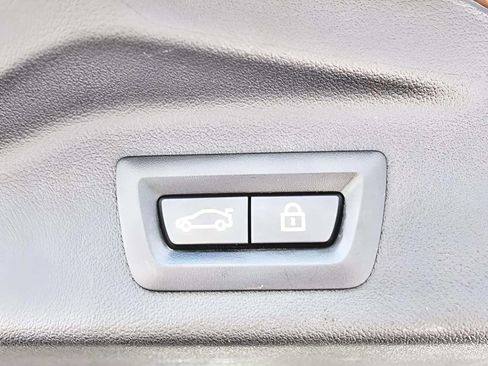 Used 2019 BMW X7 xDrive40i w/ Premium Package image 41