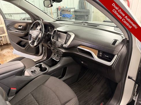 Used 2018 GMC Terrain SLE w/ Driver Convenience Package image 34