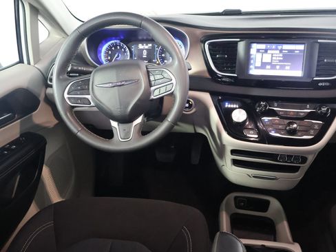 Used 2023 Chrysler Voyager LX FWD image 29