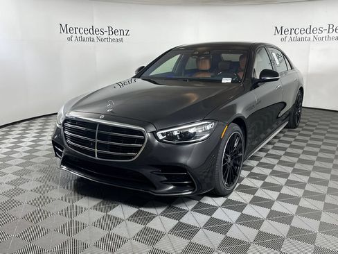 Certified 2025 Mercedes-Benz S 580 4MATIC Sedan image 3