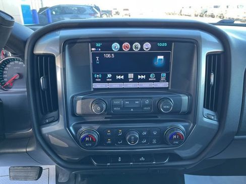 Used 2018 Chevrolet Silverado 1500 LT w/ All Star Edition image 15