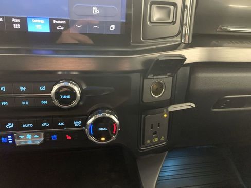 Used 2024 Ford F250 Lariat w/ Black Appearance Package AWD/4WD image 71
