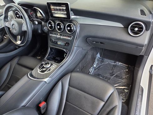 Used 2019 Mercedes-Benz GLC 300 image 20