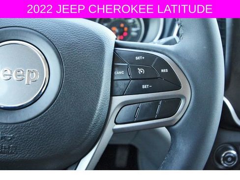 Used 2022 Jeep Cherokee Latitude Lux AWD/4WD image 18