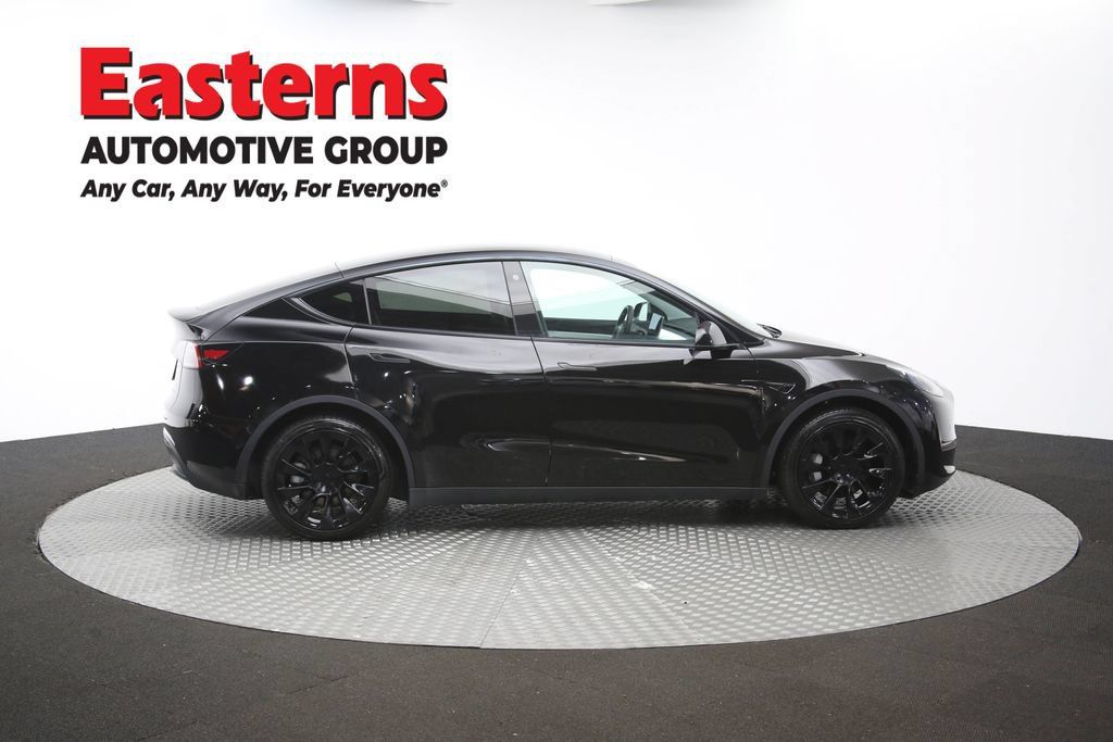 Used 2021 Tesla Model Y Long Range AWD/4WD image 39