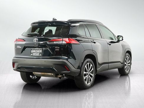Used 2025 Toyota Corolla Cross XLE AWD/4WD image 5