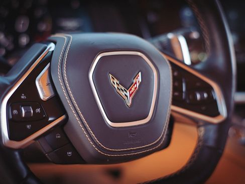 Used 2021 Chevrolet Corvette Stingray Premium Conv w/ Z51 Performance Package RWD image 61