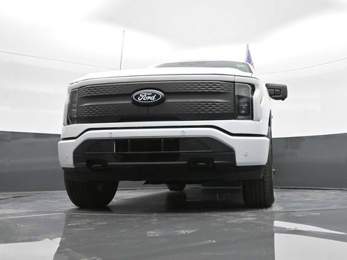 Used 2025 Ford F150 Lightning Flash image 40