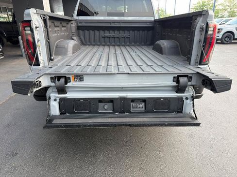 Used 2024 GMC Sierra 2500 AT4X w/ AT4X AEV Edition AWD/4WD image 21