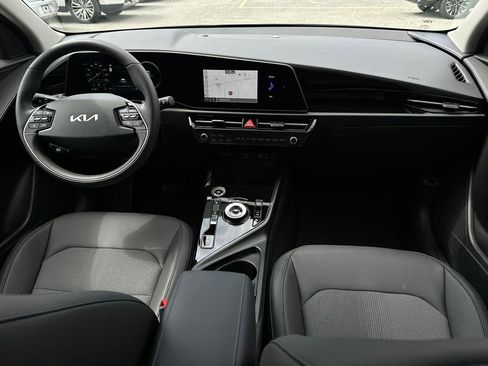 New 2026 Kia Niro Wind FWD image 17