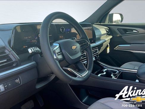 New 2026 Chevrolet Traverse LT image 11