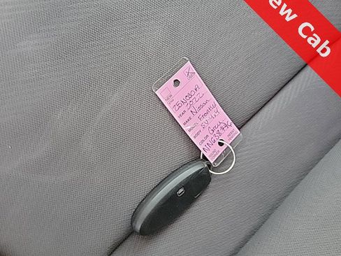 Used 2022 Nissan Frontier SV image 24