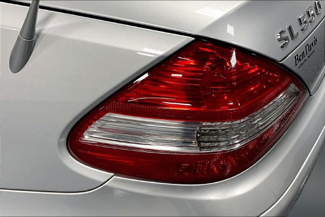 Used 2008 Mercedes-Benz SL 550 image 19