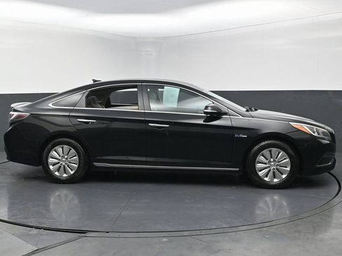 Used 2016 Hyundai Sonata SE image 6