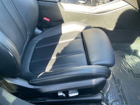 Used 2023 BMW 330e image 26