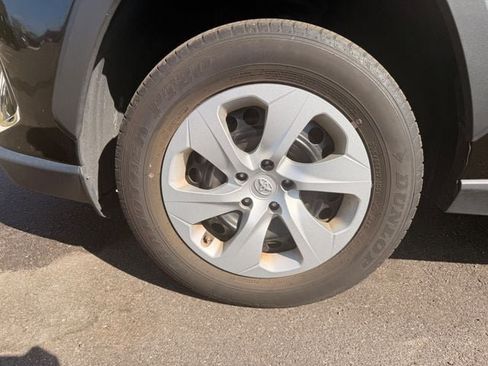 Used 2025 Toyota RAV4 LE AWD/4WD image 20