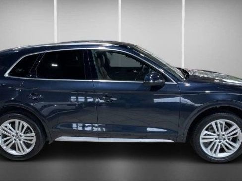 Used 2020 Audi Q5 Prestige image 6