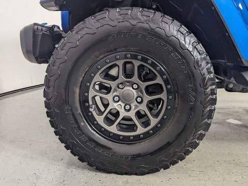 Used 2022 Jeep Wrangler Unlimited Sahara image 11