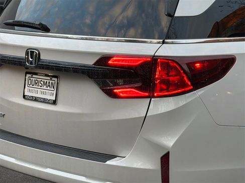 New 2026 Honda Odyssey EX-L image 6