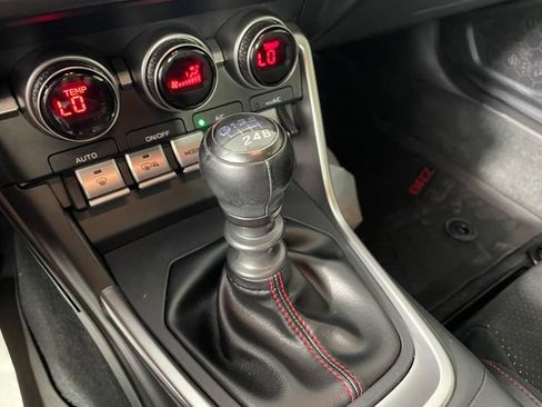 Used 2022 Subaru BRZ Limited RWD image 9