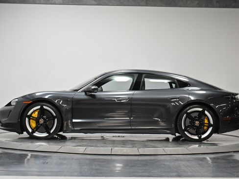 Used 2021 Porsche Taycan Turbo S image 17