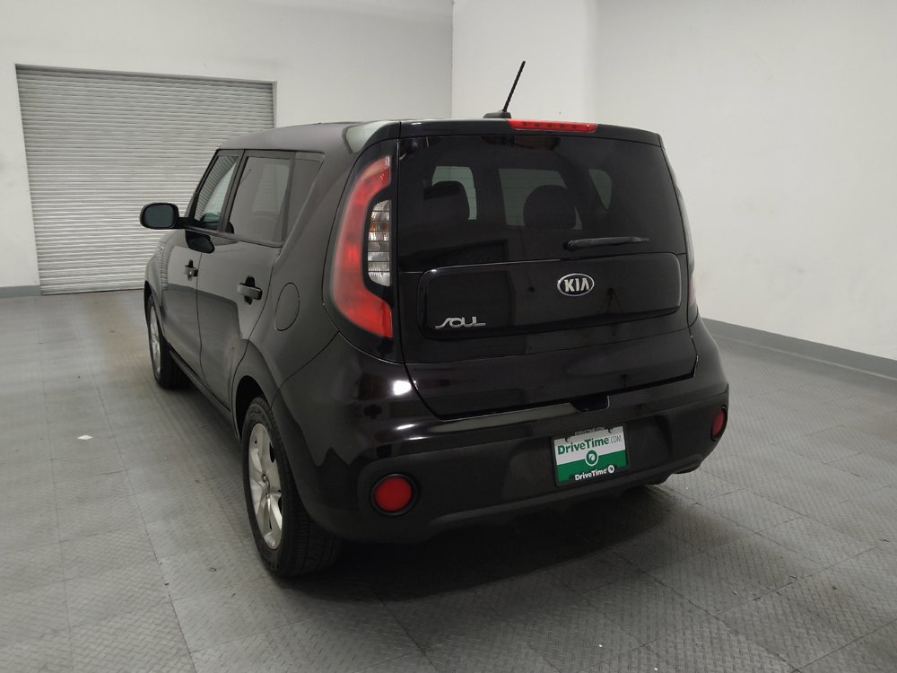 Used 2017 Kia Soul FWD image 6