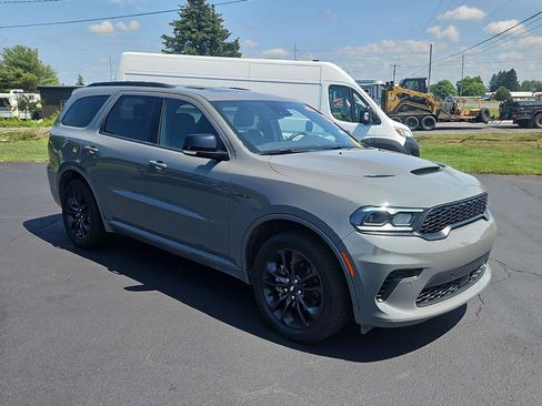 Used 2025 Dodge Durango R/T w/ Blacktop Package AWD/4WD image 3