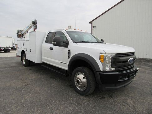Used 2017 Ford F450 XL w/ Power Equipment Group image 7