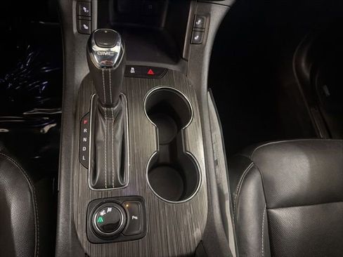 Used 2019 GMC Acadia SLT FWD image 31