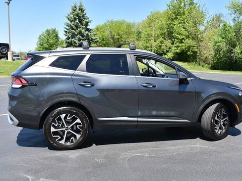 Used 2023 Kia Sportage EX AWD/4WD image 4